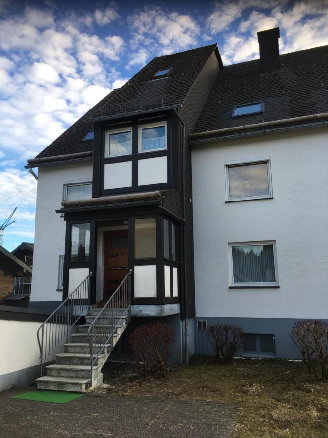 Appartement An Der Erlebniskappe Mit Fahrradkeller Winterberg Esterno foto